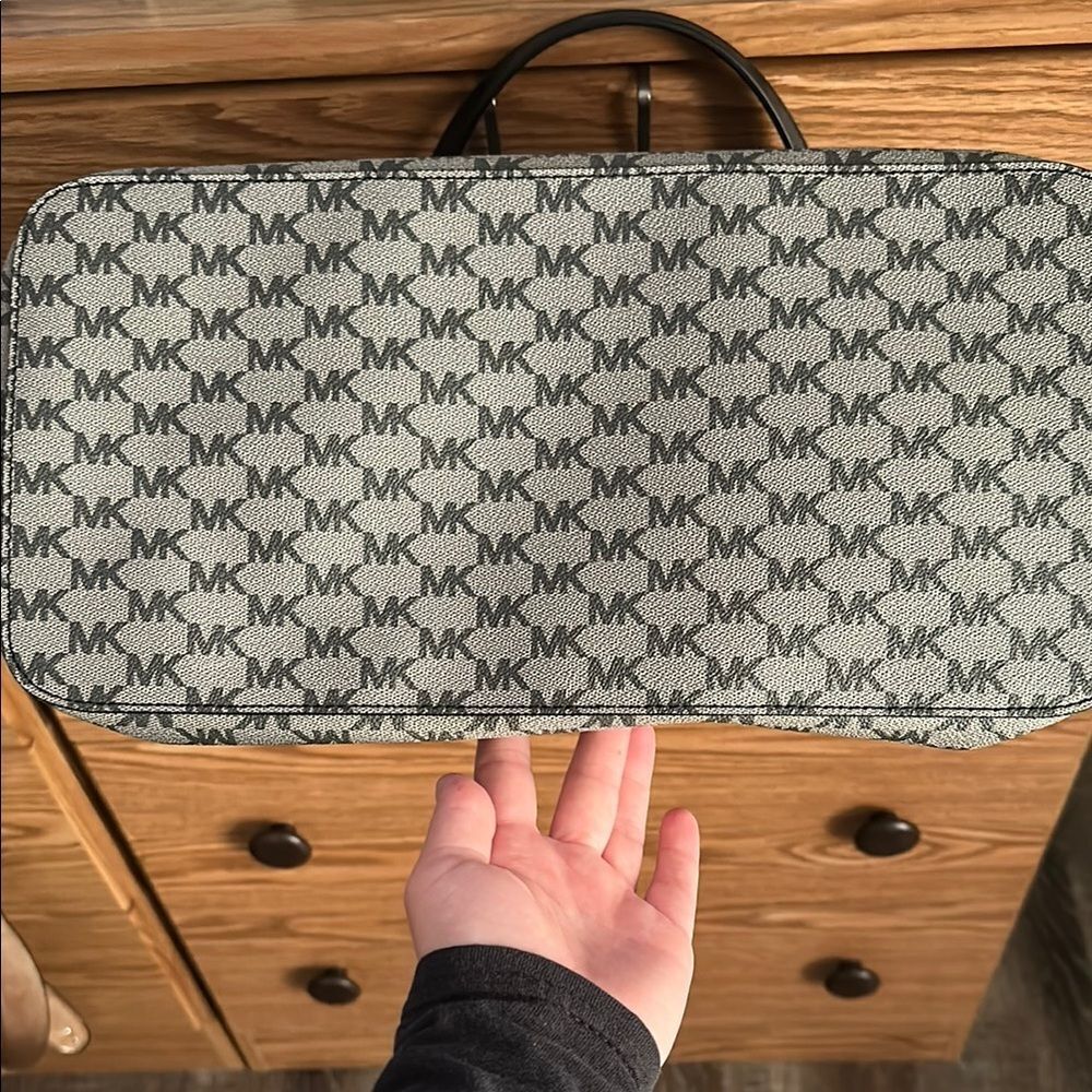 Michael Kors Black and Gray Large Tote - Picture 5 of 5
